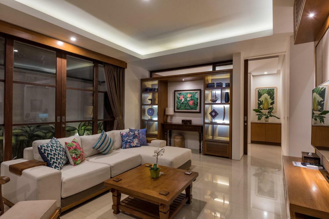 Villa Rusa Biru - Modern Villa With Private Pool And Cook In The Heart Of Berawa Canggu Exterior foto