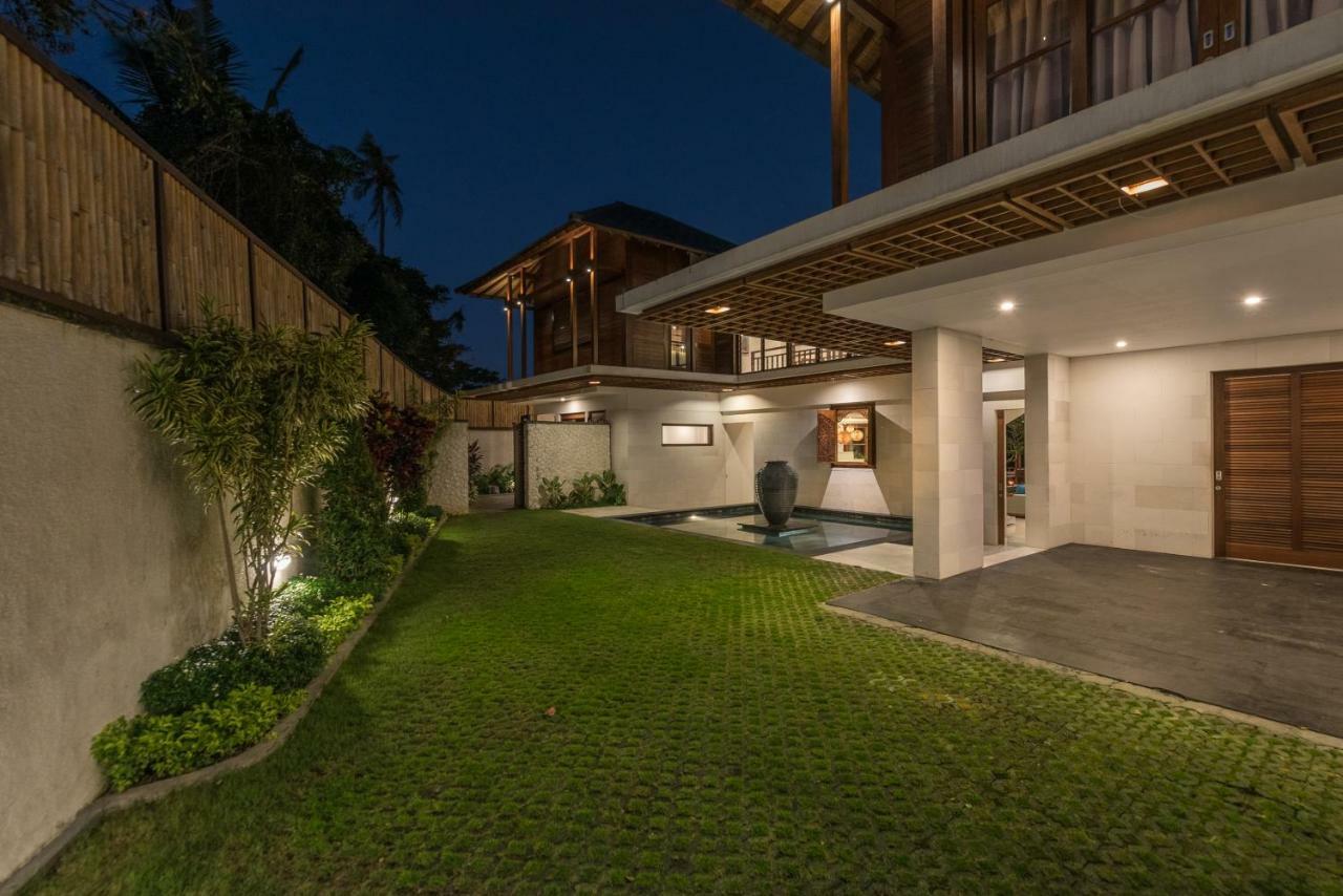 Villa Rusa Biru - Modern Villa With Private Pool And Cook In The Heart Of Berawa Canggu Exterior foto
